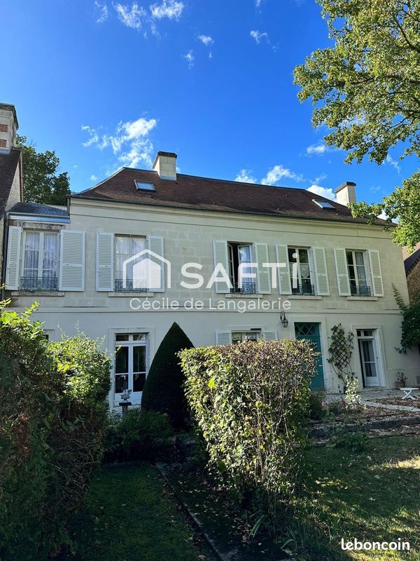 5 bedrooms House in Azay-le-Ferron, France No. 249510