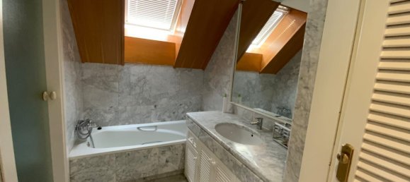 5 bedrooms Duplex in Marbella, Spain No. 148121 12