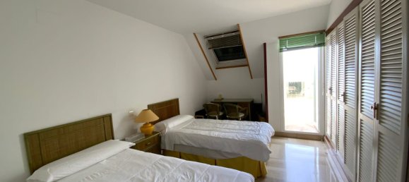 5 bedrooms Duplex in Marbella, Spain No. 148121 16