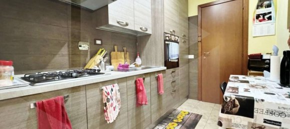 Apartamento de 4 habitaciónes en Rome, Italy No. 28348 11