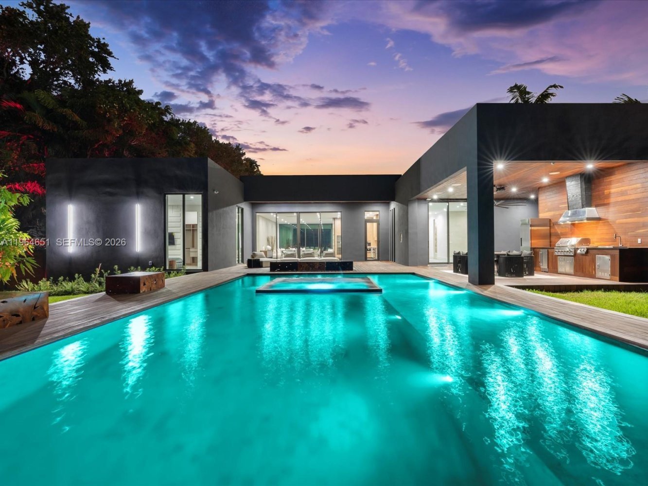 Vivenda T5 em Miami, EUA N.º 615272