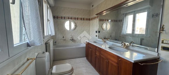 4غرفة شقة في Brescia, Italy رقم 2229 51