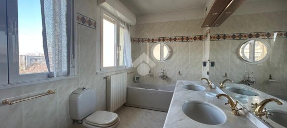 4غرفة شقة في Brescia, Italy رقم 2229 21