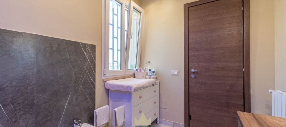 5 rooms House in Palermo, Italy No. 45640 23