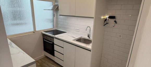 Apartamento de 3 dormitorios en L'Hospitalet de Llobregat, Spain No. 140979 4