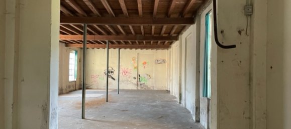 4000m² Building in Oleggio, Italy No. 81115 9