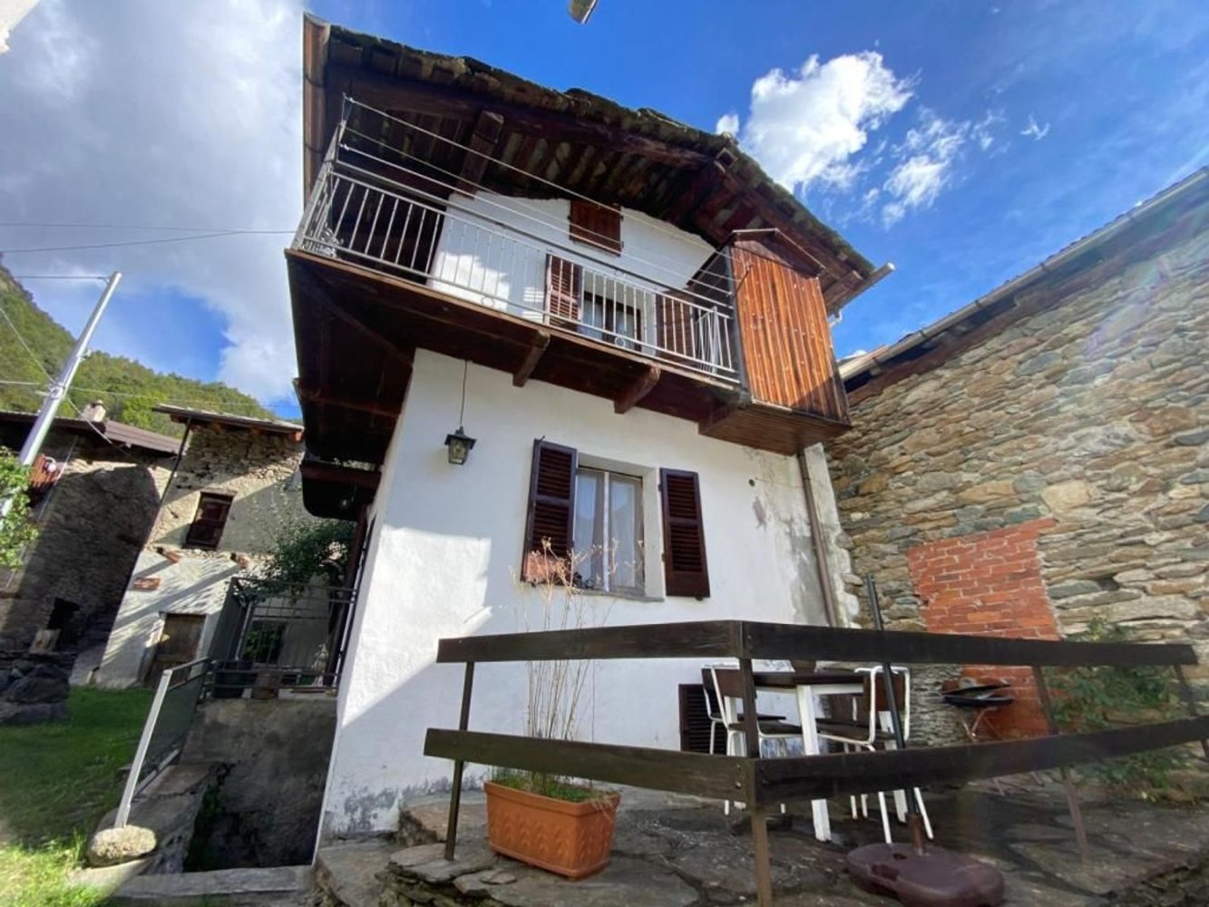 2غرفة منزل في Roure, Italy رقم 79136