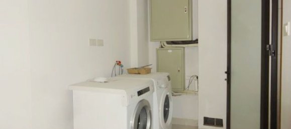 Studio in Tay Ho, Vietnam No. 3721 12