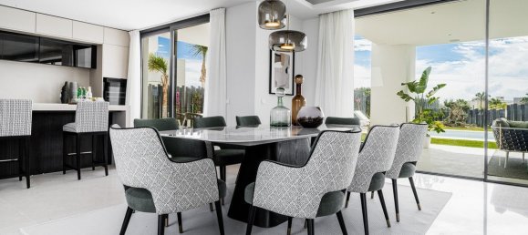 5 غرف نوم فيلا في Marbella, Spain رقم 10084 5