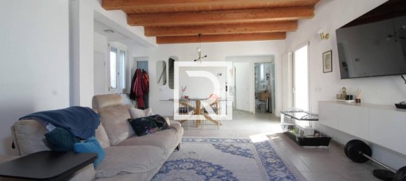 Вилла с 5 комнатами в Форли, Италия № 170226 3