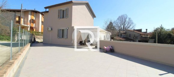 Вилла с 5 комнатами в Форли, Италия № 170226 5