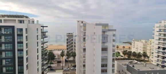 Apartamento de 2 dormitorios en Quarteira, Portugal No. 106822 2