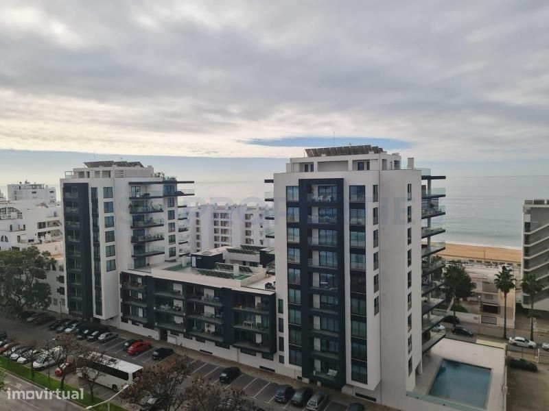 Apartamento de 2 dormitorios en Quarteira, Portugal No. 106822