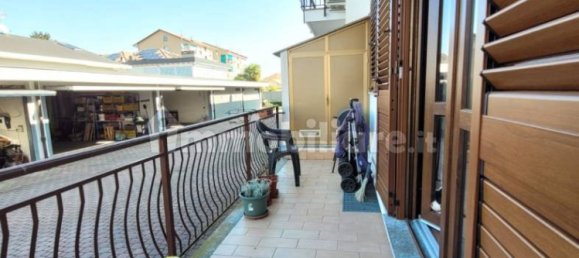 Casa de 4 dormitorios en Turin, Italy No. 154662 28