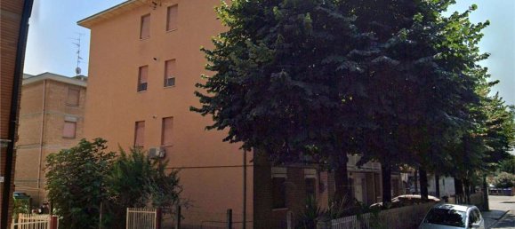 Квартира с 5 комнатами в Карпи, Италия № 94984 11