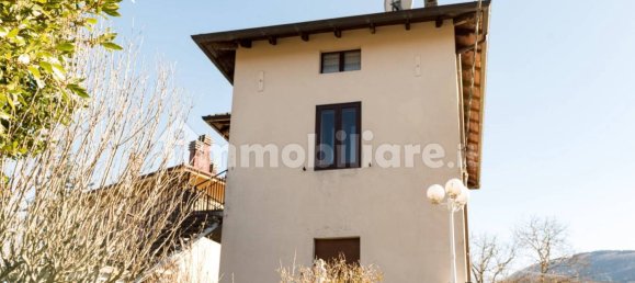 3 Schlafzimmer Villa in Lizzano in Belvedere, Italy, Nr. 258503 7