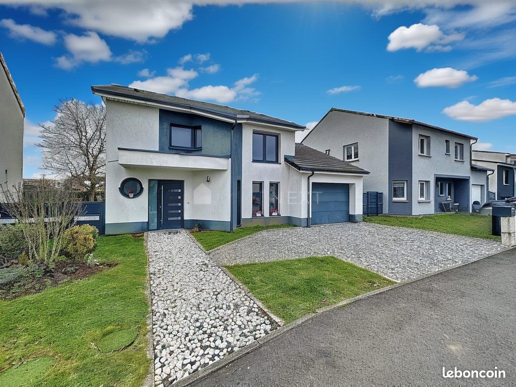 4 bedrooms House in Thionville, France No. 38443