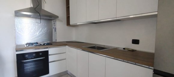 3 bedrooms Duplex in Taglio di Po, Italy No. 371925 5