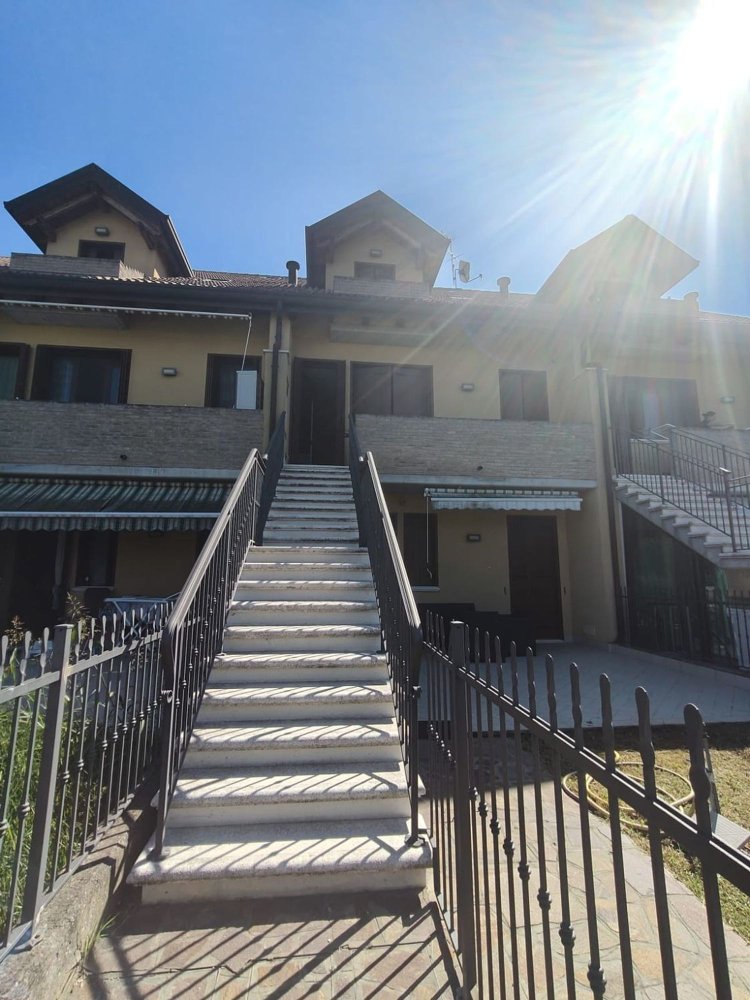 3 bedrooms Duplex in Taglio di Po, Italy No. 371925