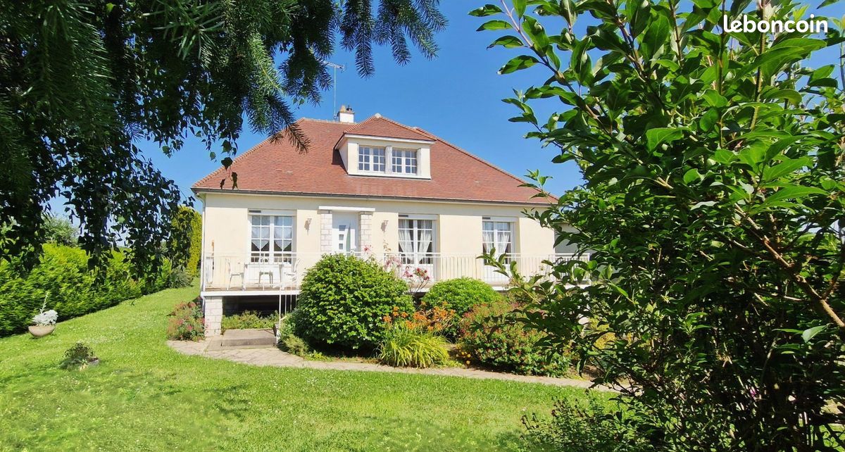 4 bedrooms House in La Chaussee-Saint-Victor, France No. 251940
