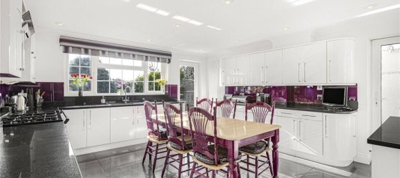 5 bedrooms House in Hadley Wood, United Kingdom No. 6592 51