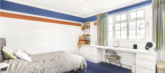 5 bedrooms House in Hadley Wood, United Kingdom No. 6592 32