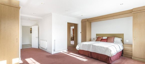 5 bedrooms House in Hadley Wood, United Kingdom No. 6592 24