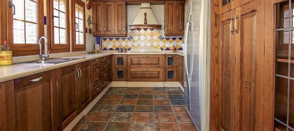 7 bedrooms House in Frigiliana, Spain No. 106601 9