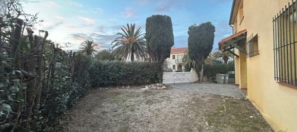 4 bedrooms Villa in Saint-Cyprien, France No. 308454 16