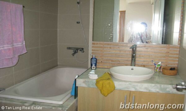 3 bedrooms Apartment in Hoan Kiem, Vietnam No. 6830