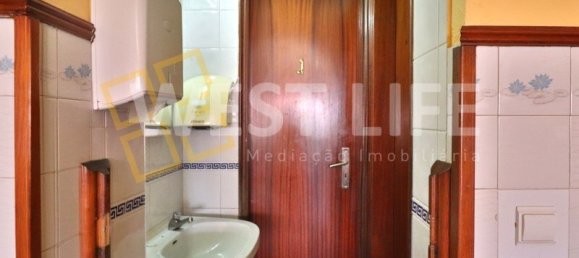 84m² Commercial property in Ericeira, Portugal No. 272738 13