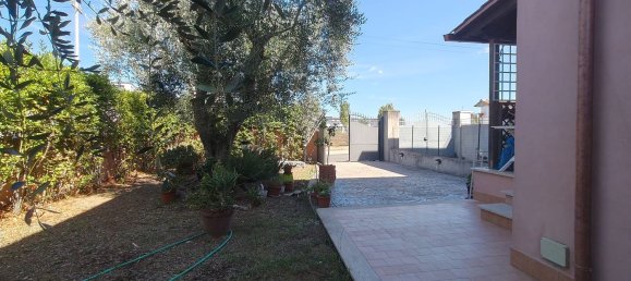 2 bedrooms Apartment in Ardea, Italy No. 316648 4