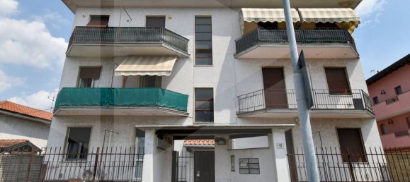 3 rooms Apartment in Parabiago, Italy No. 21000 2