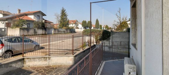 3 rooms Apartment in Parabiago, Italy No. 21000 12