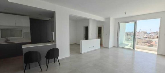 3 bedrooms Apartment in Larnaca, Cyprus No. 20288 4