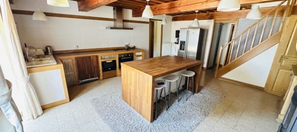 2 bedrooms House in La Clayette, France No. 353555 6