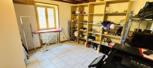 2 bedrooms House in La Clayette, France No. 353555 12