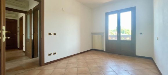 3غرفة شقة في Curtatone, Italy رقم 309733 15