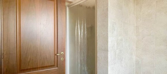 3غرفة شقة في Curtatone, Italy رقم 309733 19