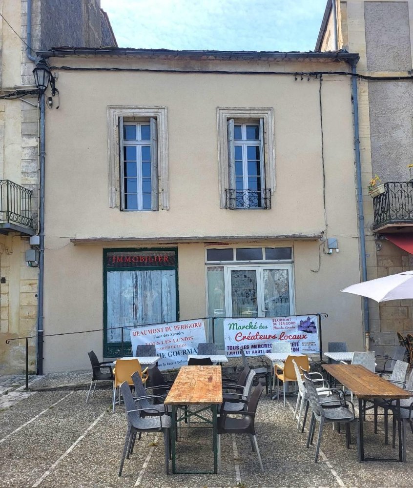 Замки и поместья с 3 спальнями в Дордонь, Франция № 303218