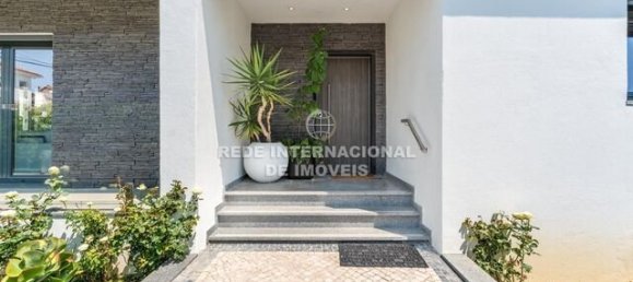 4 Schlafzimmer Villa in Cascais, Portugal, Nr. 259186 2
