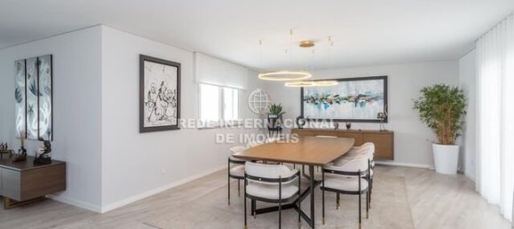 4 Schlafzimmer Villa in Cascais, Portugal, Nr. 259186 6