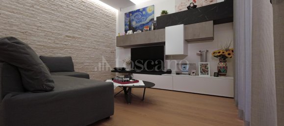 5-salle Appartement à Bari, Italy No. 285103 2