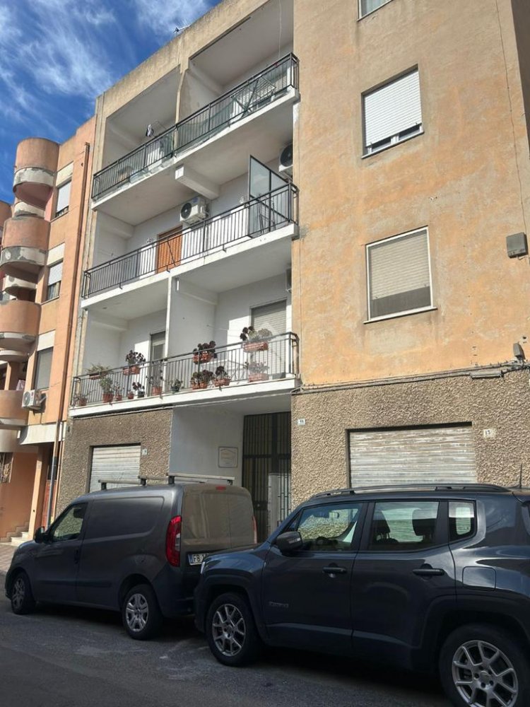 3 Schlafzimmer Wohnung in Cagliari, Italy, Nr. 347366
