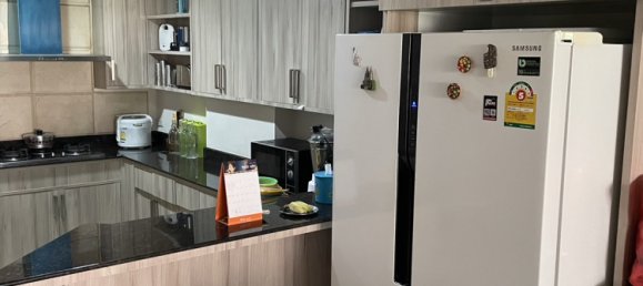 Кондоминиум  с 2 спальнями в Пляж Рейли, Таиланд № 65573 3