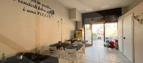 Propiedad comercial de 1 habitación en Cerignola, Italy No. 27993 5