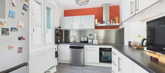 Квартира с 3 спальнями в Труа, Франция № 344714 3