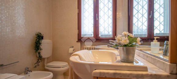 6غرفة منزل في Ravenna, Italy رقم 24492 33