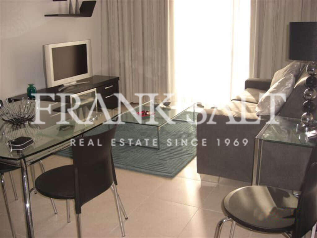 Apartamento T1 em Saint Julian's, Malta N.º 6528