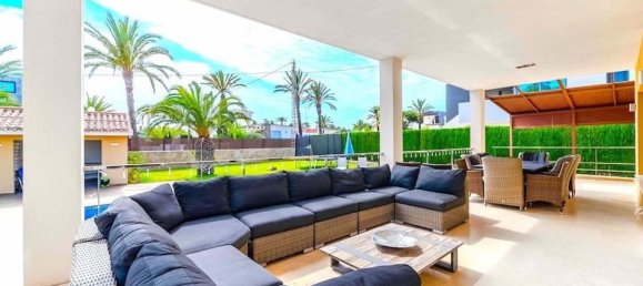 Casa de 5 dormitorios en Cabo Roig, Spain No. 189280 22